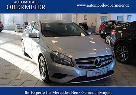 Mercedes-Benz A 180 Style 7G-DCT PTS SHZ Navi Klima