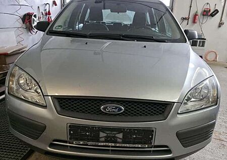 Ford Focus Turnier Diesel Turnier 1.6 TDCi Ghia