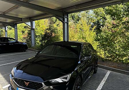 Cupra Leon 2.0 TSI DSG VZ