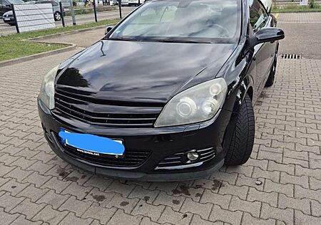 Opel Astra Twin Top 2.0 Turbo Cosmo - TÜV Nov 26