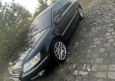 VW Phaeton Volkswagen 3.0 V6 TDI DPF 4MOTION Automatik (5 Sitzer) Editio