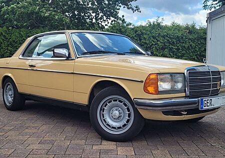 Mercedes-Benz CE 230 Oldtimer Schalter 2+