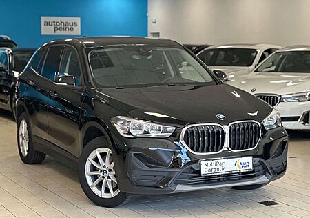 BMW X1 sDrive 18i Navi/Panorama/ParkAssist/Tempomat