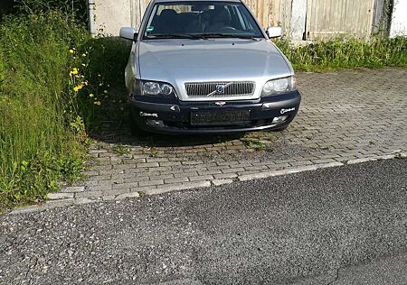 Volvo V40 1.8