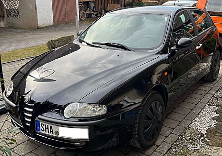 Alfa Romeo 147 2.0 Twin Spark Selespeed Distinctive