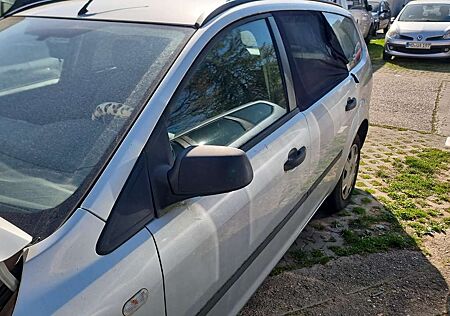 Ford Focus Turnier Turnier 1.6 Ti-VCT Trend