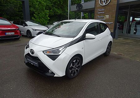 Toyota Aygo x-play Team D