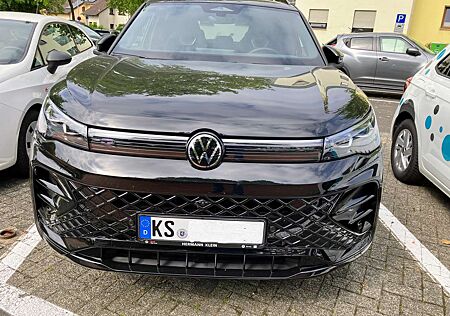 VW Tiguan Volkswagen 1.5 eTSI OPF DSG R-Line