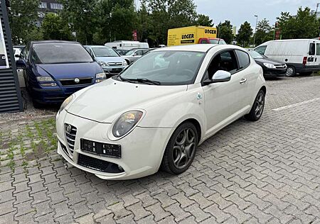 Alfa Romeo MiTo Quadrifoglio Verde KLIMA!!SITZHEIZUNG!!PDC!