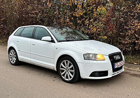 Audi A3 2.0 Sine*LEDER*PDC*SHZ*NAVI*