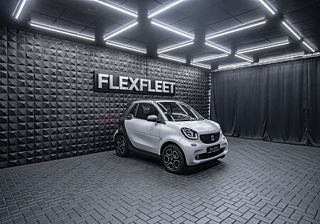 Smart ForTwo Cabrio MATT Weiss JBL Armlehne SHZ passion
