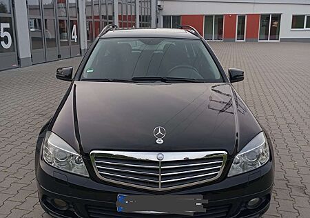 Mercedes-Benz C 180 CGI BlueEFFICIENCY