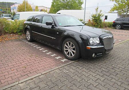 Chrysler 300C Touring 3.0 CRD Harley-Davidson-Edition