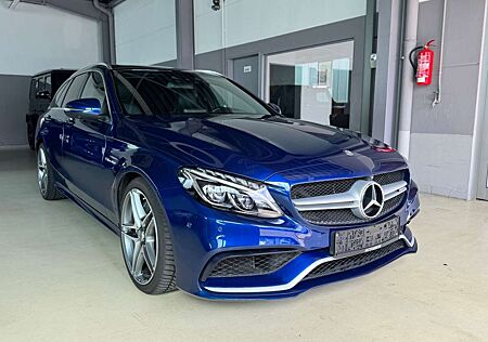 Mercedes-Benz C 63 AMG T+Panorama+360°+ Head-Up+Ambiente