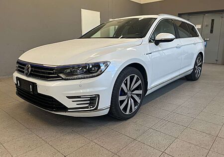 VW Passat Volkswagen Var. GTE 1.4 TSI DSG AHK*RFK*ACC*LED*LM18