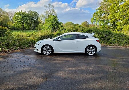 Opel Astra OPC Start/Stop