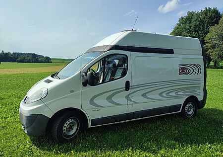 Renault Trafic 2.5 dCi FAP 150 L1H2