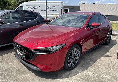 Mazda 3 SKYACTIV-G 2.0 M Hybrid DES-P., ACT-P., Bose, Lede