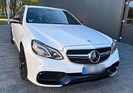 Mercedes-Benz E 63 AMG S 4Matic Speedshift MCT DriversPackage