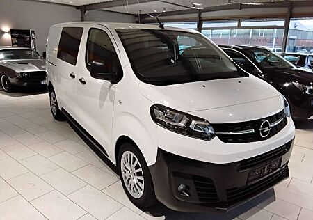 Opel Vivaro Doppelkabine Bus vom Spezialisten