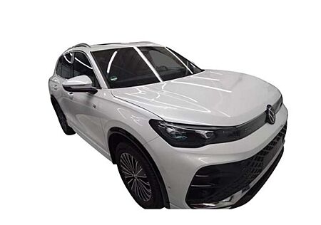 VW Tiguan Volkswagen TDI 4Mo R-Line STNHZ PANO AHK H&K LEDER MATRIX