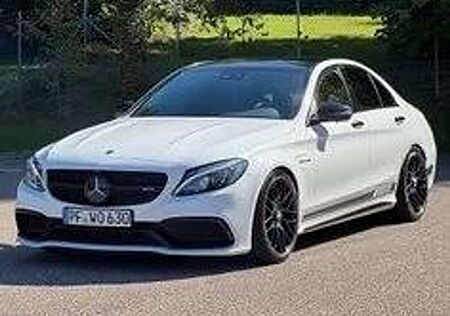Mercedes-Benz C 63 AMG Mercedes-AMG C 63 Mercedes-AMG (476 PS)