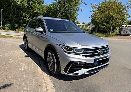VW Tiguan Volkswagen 1.5 TSI OPF DSG R-Line