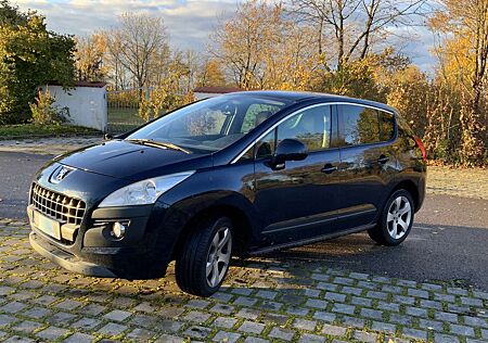 Peugeot 3008 HDi FAP 150 Premium, Pano, AHK, 8-fach bereift