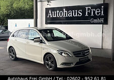 Mercedes-Benz B 180 BIXENON*PTS*TEILLEDER*SITZH.*AHK*NAVI*