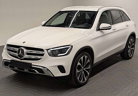 Mercedes-Benz GLC 300 4Matic Multibeam/Navi/AHK/SHZ/360°/20-LM