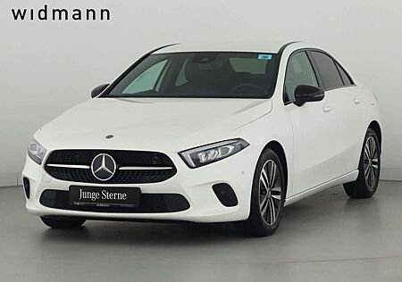 Mercedes-Benz A 200 d Lim AHK*PTS*Kamera*SpurH*Night*LED*SHZG*