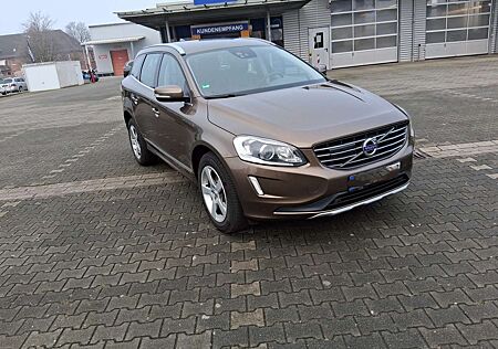 Volvo XC 60 XC60 T5 AWD Geartronic Summum Momentum