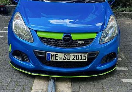 Opel Corsa 1.6 Turbo OPC