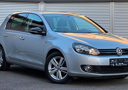 VW Golf Volkswagen TÜV+GARANTIE+PARKS+SITZH+KLIMA+122PSA
