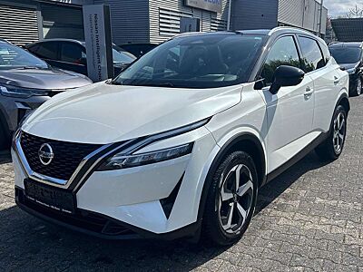 Nissan Qashqai Premiere Edition / SHZ / LHZ / LED / 360° / HuD