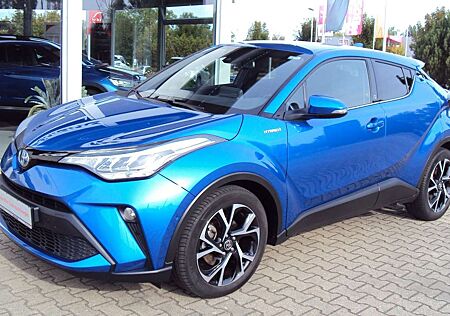 Toyota C-HR Hybrid Team D