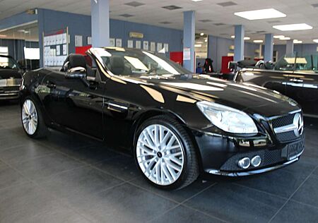 Mercedes-Benz SLK 250 BlueEFFICIENCY 7G-TRONIC