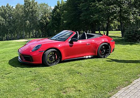 Porsche 992 Carrera Cabrio 4 GTS PDK
