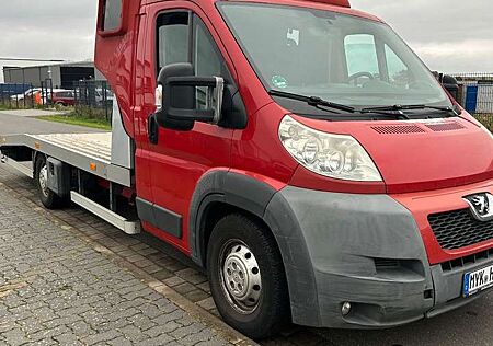 Peugeot Boxer Abschleppwagen