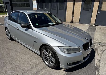 BMW 318i 318 (143PS) Klimaauto/SH/17"ALU 2.0 105kW (143)