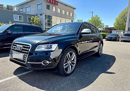 Audi SQ5 PANO/PANTHERSCHWARZ/B&O/8Fachbereift/2.hd