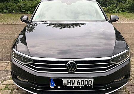 VW Passat Volkswagen Diesel 2.0 TDI SCR Elegance