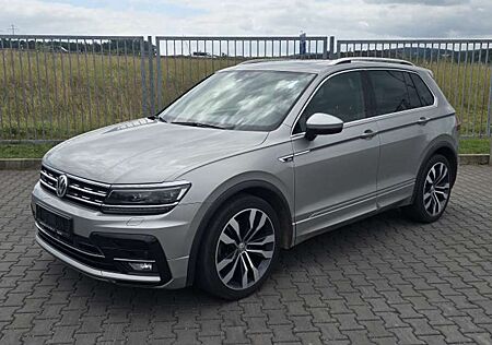 VW Tiguan Volkswagen 2.0 TDI DSG 4M 3x R-Line NAV PAN VIRT LED