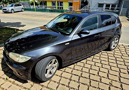 BMW 118i 118 LEDER NAVI TÜV 09.2025