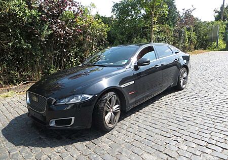 Jaguar XJ Autobiography Lang