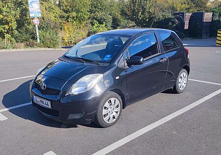 Toyota Yaris 1.33 VVT-i Cool+