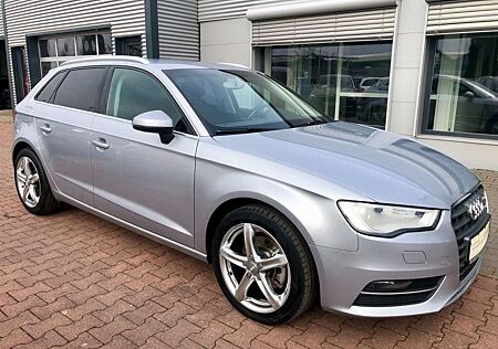 Audi A3 Sportback ambiente/Sitzhz/Navi/Bi Xenon