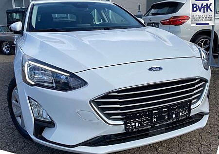 Ford Focus Lim. Cool & Connect Automatik