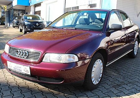 Audi A4 * Schiebedach* Klima * Radio* Elektr. Fenster