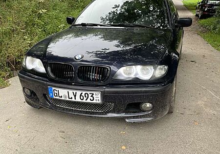 BMW 320i 320